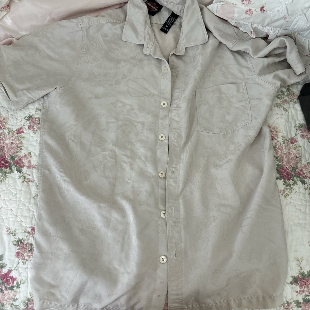 Harley-Davidson men’s size medium button up collard shirt GUC